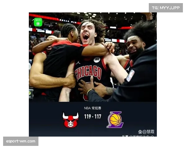 湖人热火进攻对攻 双方外线回应球展现比赛开放性格局